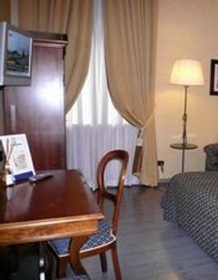 River Hotel & SPA