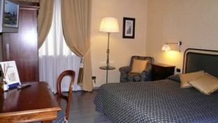 River Hotel & SPA