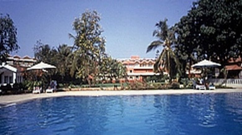 <b>Majorda Beach Resort Pool</b>