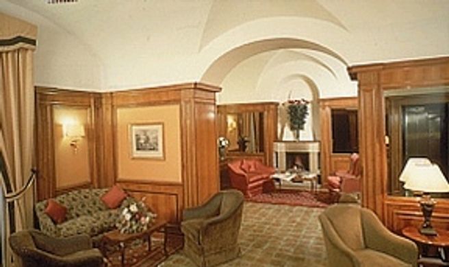 Hotel Arcangelo Lobby