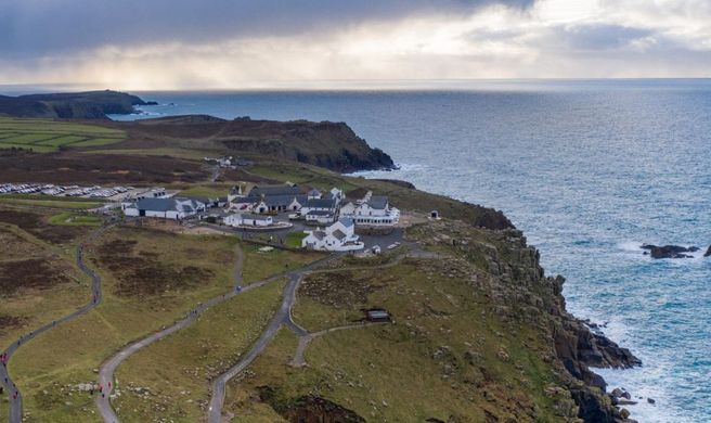 Lands End Hotel Exterior