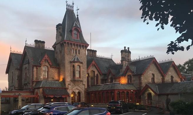 Dundarach Hotel Exterior