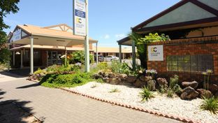 Horsham Mid City Court Motel