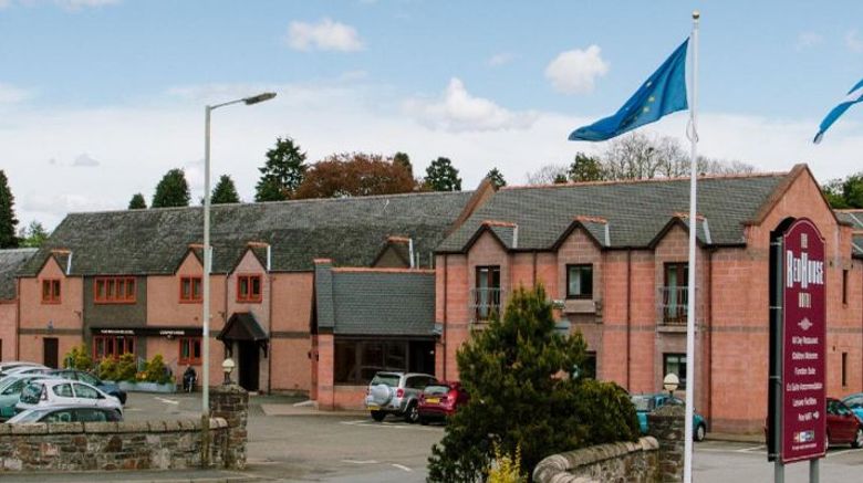 Red House Hotel Exterior