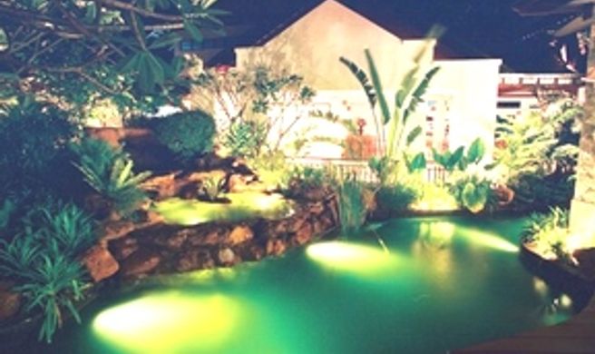 Woodlands Hotel & Resort Exterior