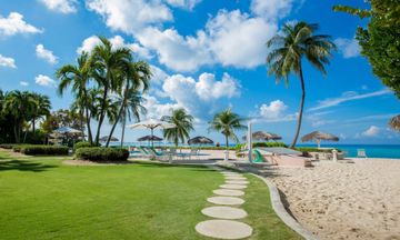 Aqua Bay Club Condos