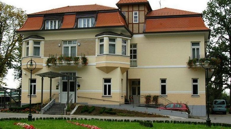 Hotel Korana-Srakovcic Exterior
