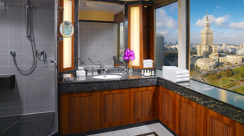 <b>Warsaw Presidential Hotel Suite</b>
