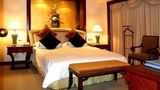 Jin Jiang Tower Hotel Room