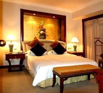 Jin Jiang Tower Hotel Room