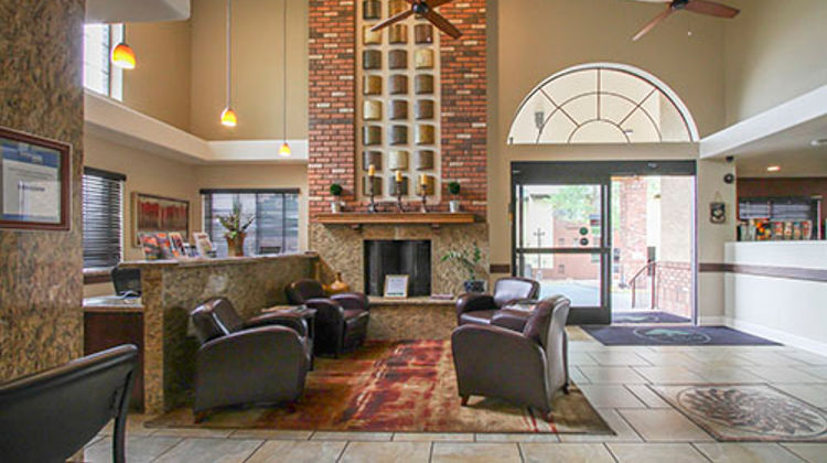 GreenTree Inn Flagstaff Lobby