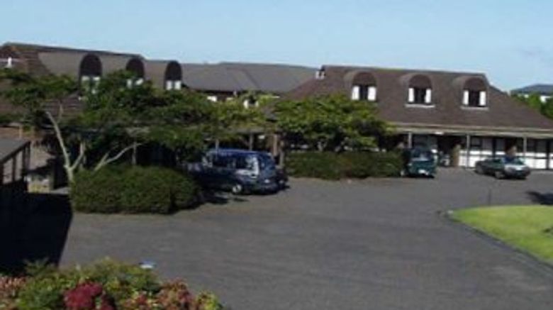 Hobson Motor Inn Exterior