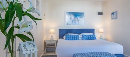 Adonis Hotel Room