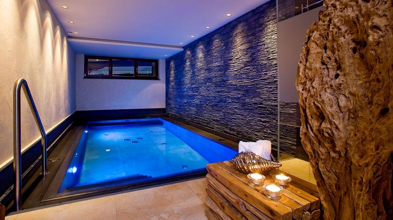<b>Hotel Haldenhof Pool</b>