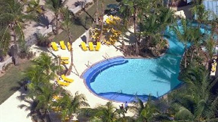 Courtyard Isla Verde Beach Resort Pool
