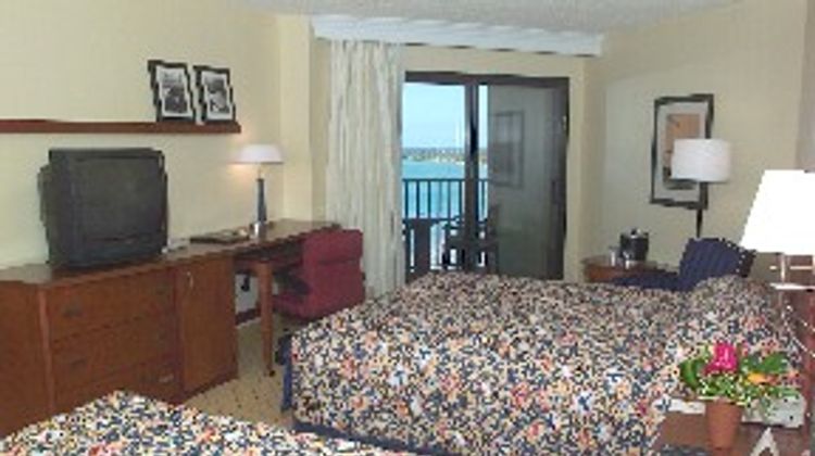 Courtyard Isla Verde Beach Resort Room