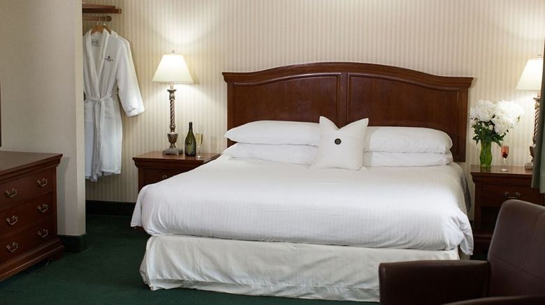 <b>Rogue Regency Inn Room</b> <b>Rogue Regency Inn Room</b>