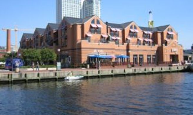 Pier 5 Hotel Exterior