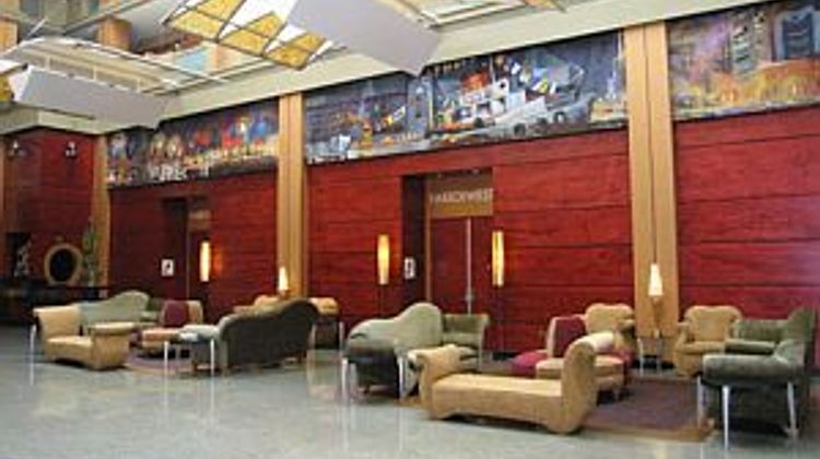 Pier 5 Hotel Lobby