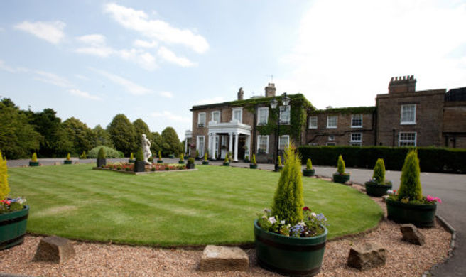 Ringwood Hall Hotel Exterior