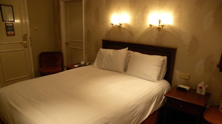 <b>Consort Hotel Room</b>