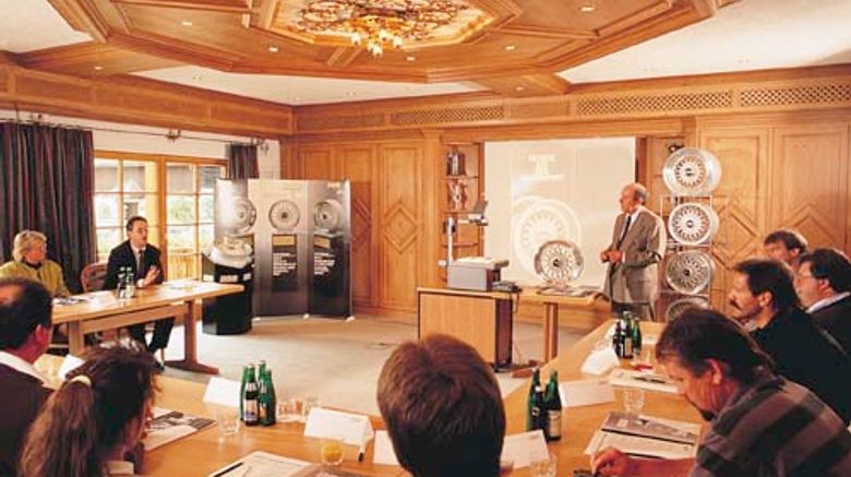 <b>Landidyll Hotel Hirschen Meeting</b> <b>Landidyll Hotel Hirschen Meeting</b>