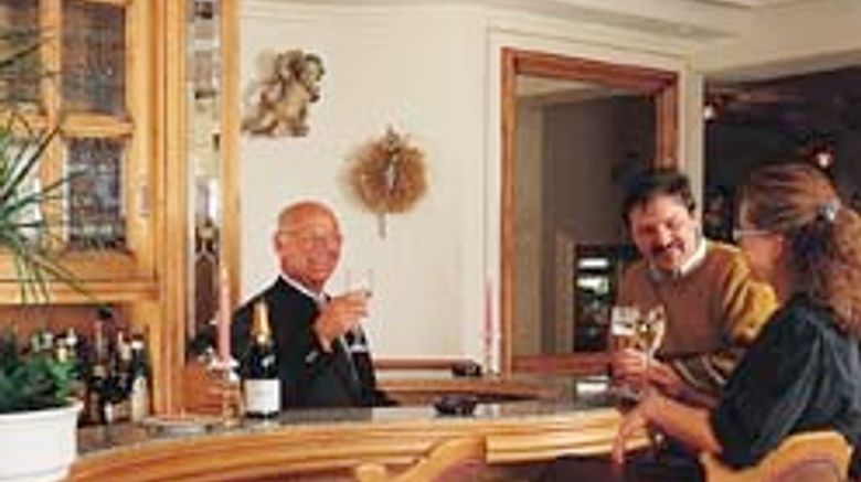 <b>Landidyll Hotel Hirschen Restaurant</b> <b>Landidyll Hotel Hirschen Restaurant</b>