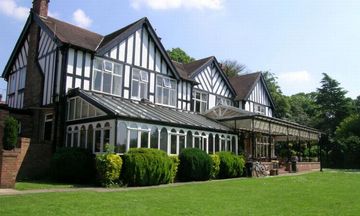 The Oaklands Hotel