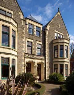 Lincoln House Private Hotel