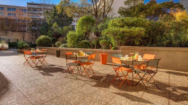 <b>RockyPop Marseille Restaurant</b>