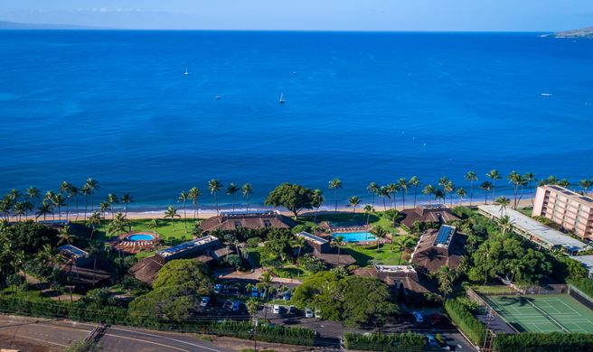 Maalaea Surf Resort Exterior