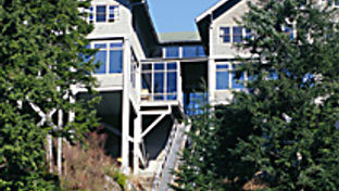 Cape Fox Lodge