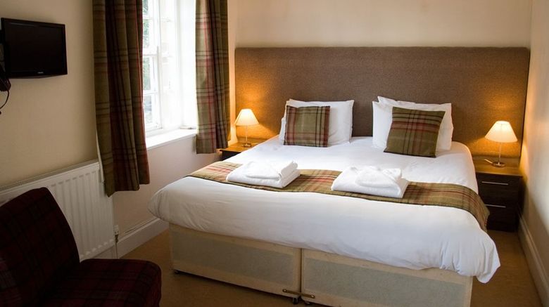 <b>Horseshoe Hotel Room</b>
