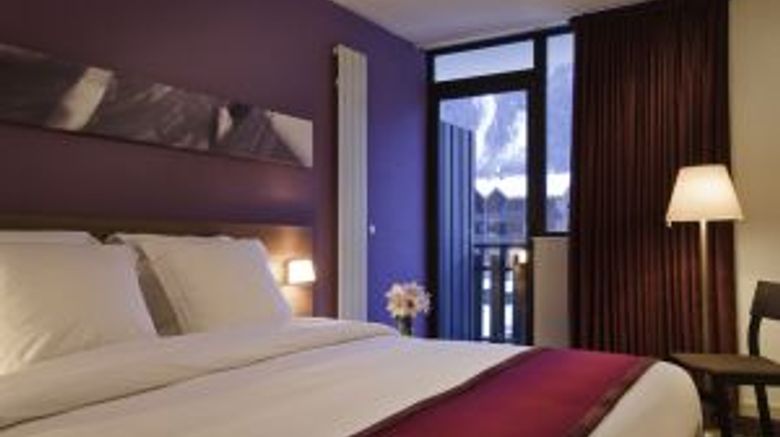 <b>The Refuge des Aiglons Room</b> <b>The Refuge des Aiglons Room</b>