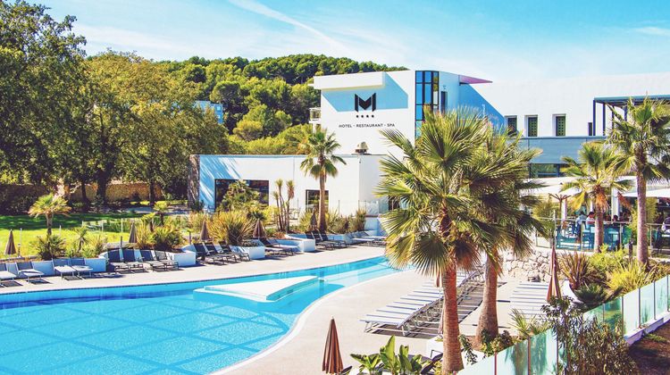 Mouratoglou Hotel & Resort Pool