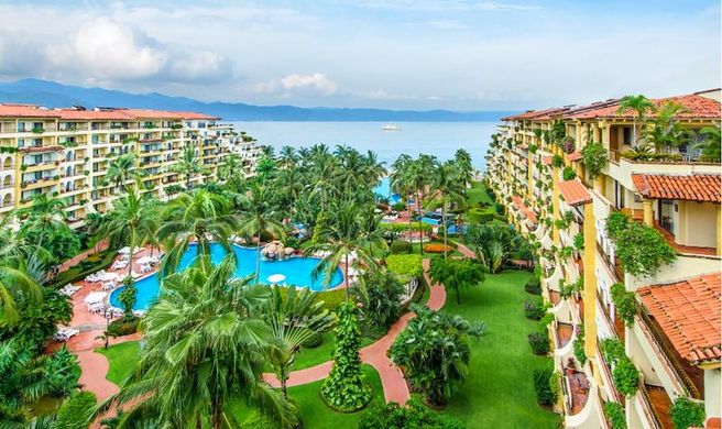 Velas Vallarta Exterior