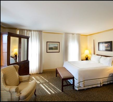 The Inn at Canal Square Room