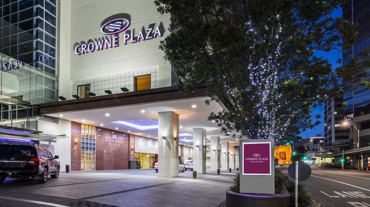 Crowne Plaza Auckland Exterior