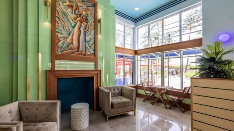 The Colony Hotel Lobby