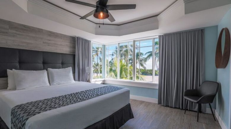 <b>The Colony Hotel Room</b>