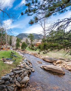Four Seasons Inn