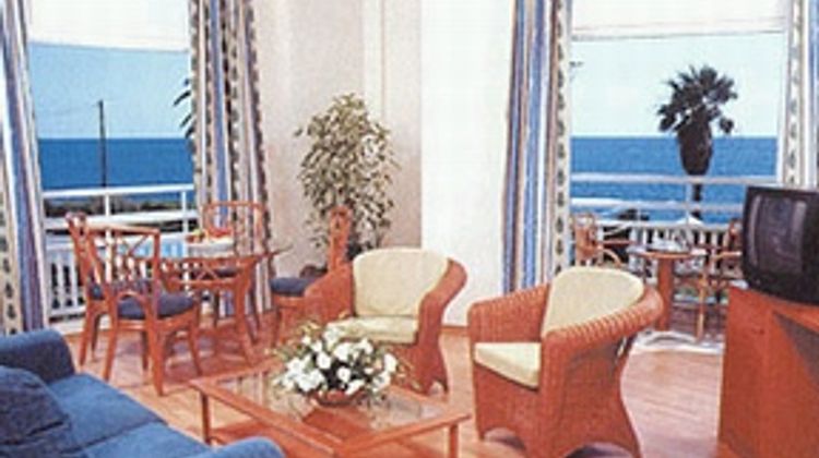Cynthiana Beach Hotel Suite