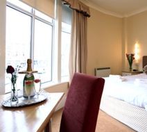 Queens Hotel Room