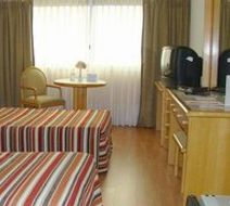 Lafayette Hotel Room