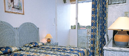 Kaye 'La Hotel Room