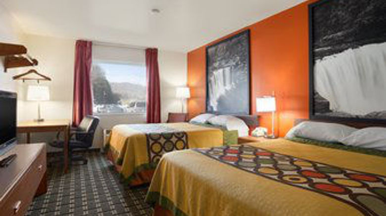 <b>Super 8 Prestonsburg Suite</b>