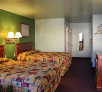 Hawthorne's Best Inn Room