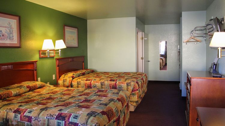 Hawthorne's Best Inn Room
