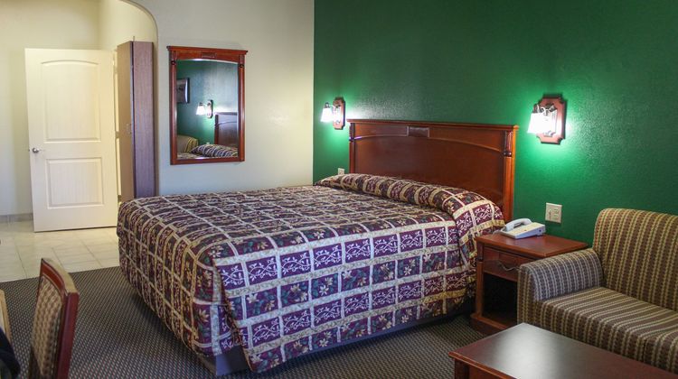 Hawthorne's Best Inn Room