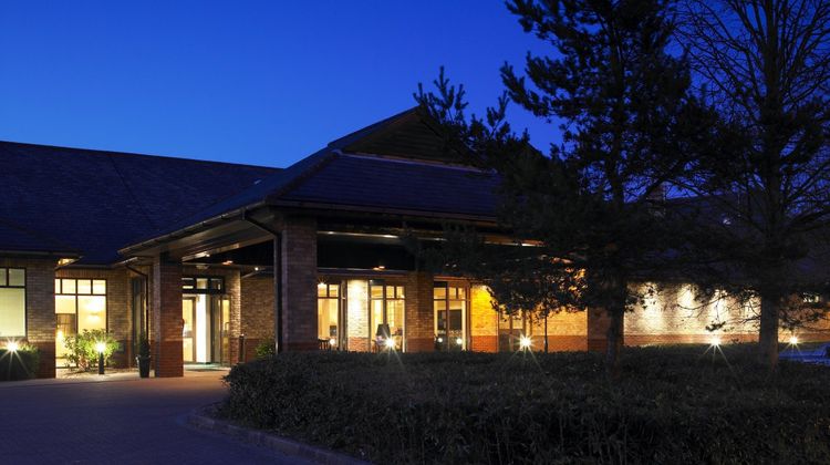 Delta Hotels Chestnut Exterior